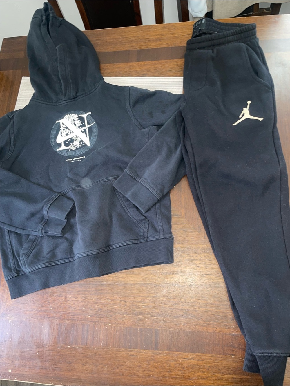 Youth Jordan Hoodie & Jogger Bundle Black Boys Sizes 11/12 Hoodie 8/10 Pants